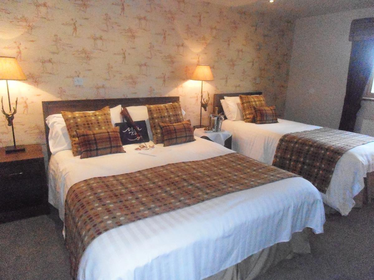 The Huntsman Inn Holmfirth Kültér fotó