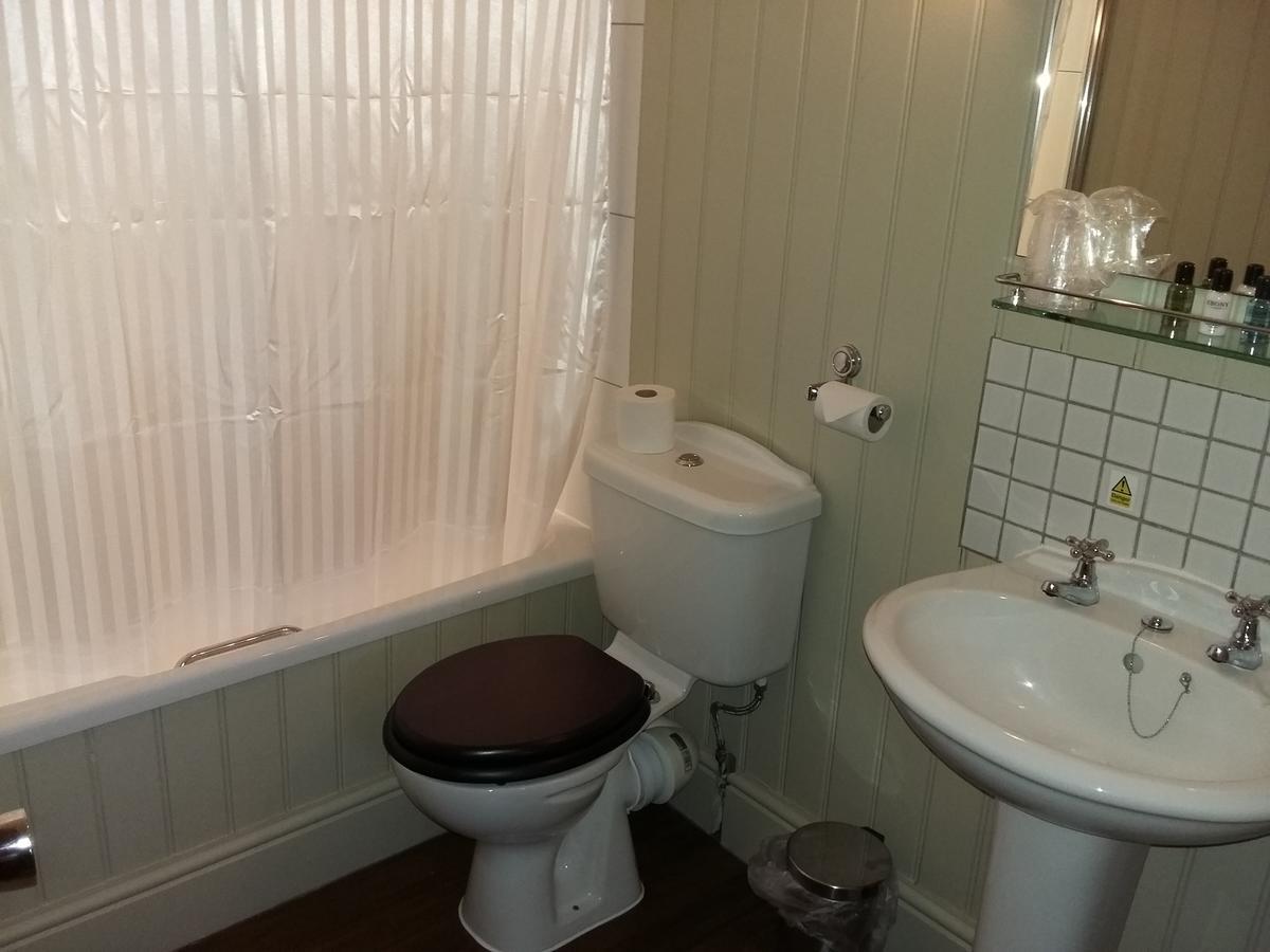 The Huntsman Inn Holmfirth Kültér fotó