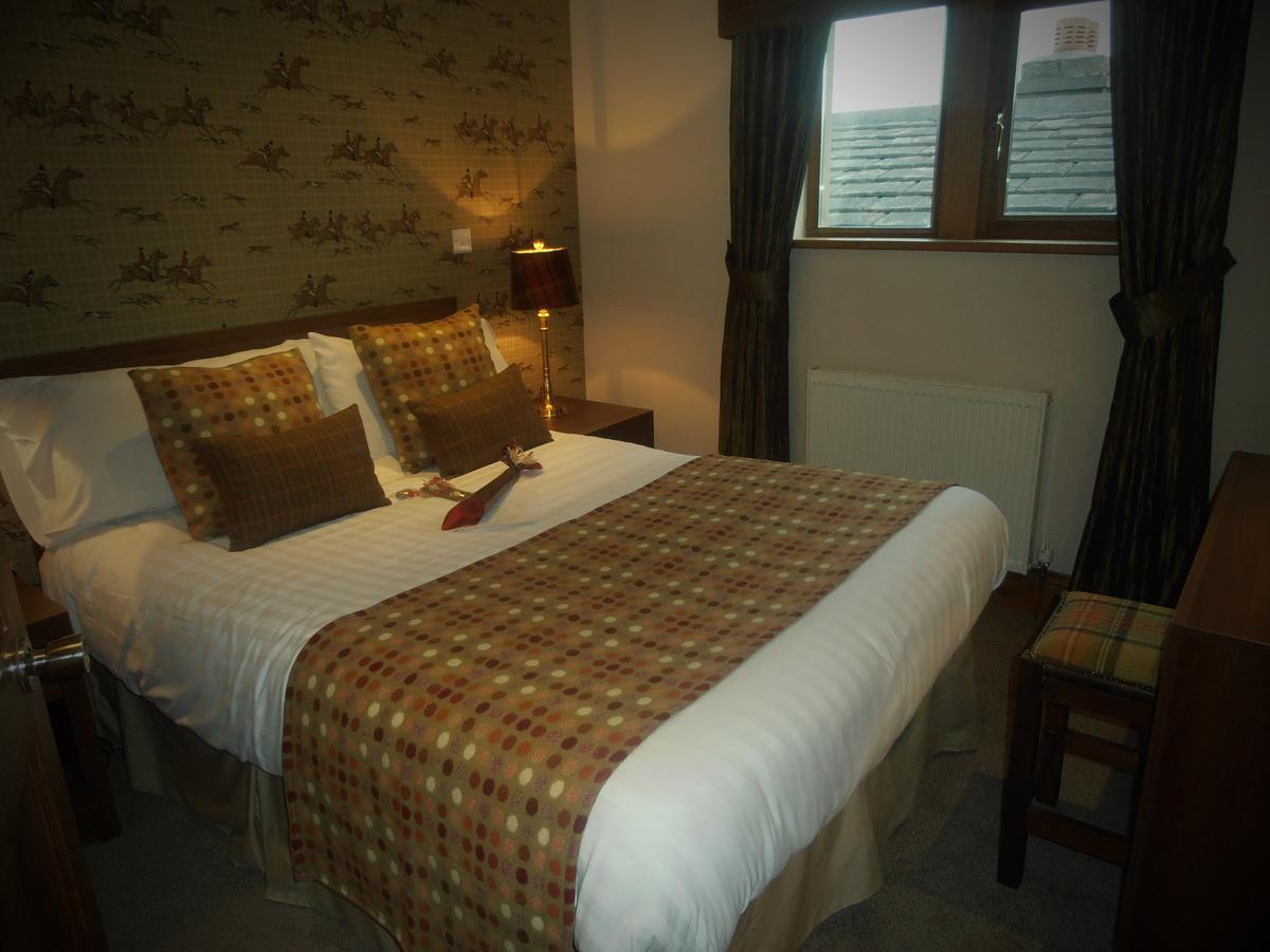 The Huntsman Inn Holmfirth Kültér fotó